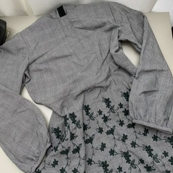 Zara Plaid Dark Academia Long sleeve dress with Green Embroidery Large - Picture 1 of 5